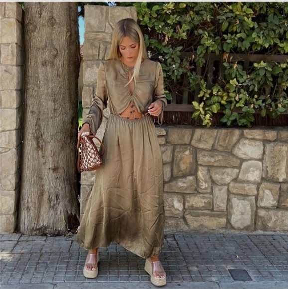 ZARA * satin effect pleated wrinkle effect cut out dress blogger favorite - Picture 5 of 16